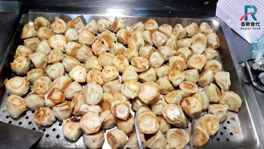 奇巧一口吃湯包 一口煎餃 煎好的成品